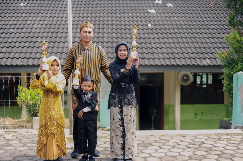 From Scepticism to Standing Ovations: How Award Recognition Transforms BAME Family Dynamics Around Apprenticeships